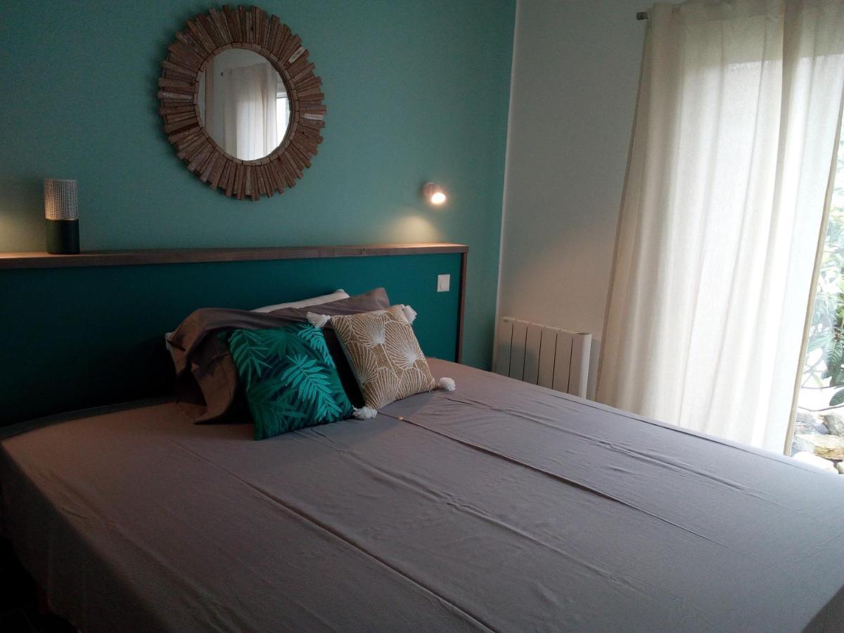 Les Palmiers - Vacation Home Saint-Xandre 外观 照片
