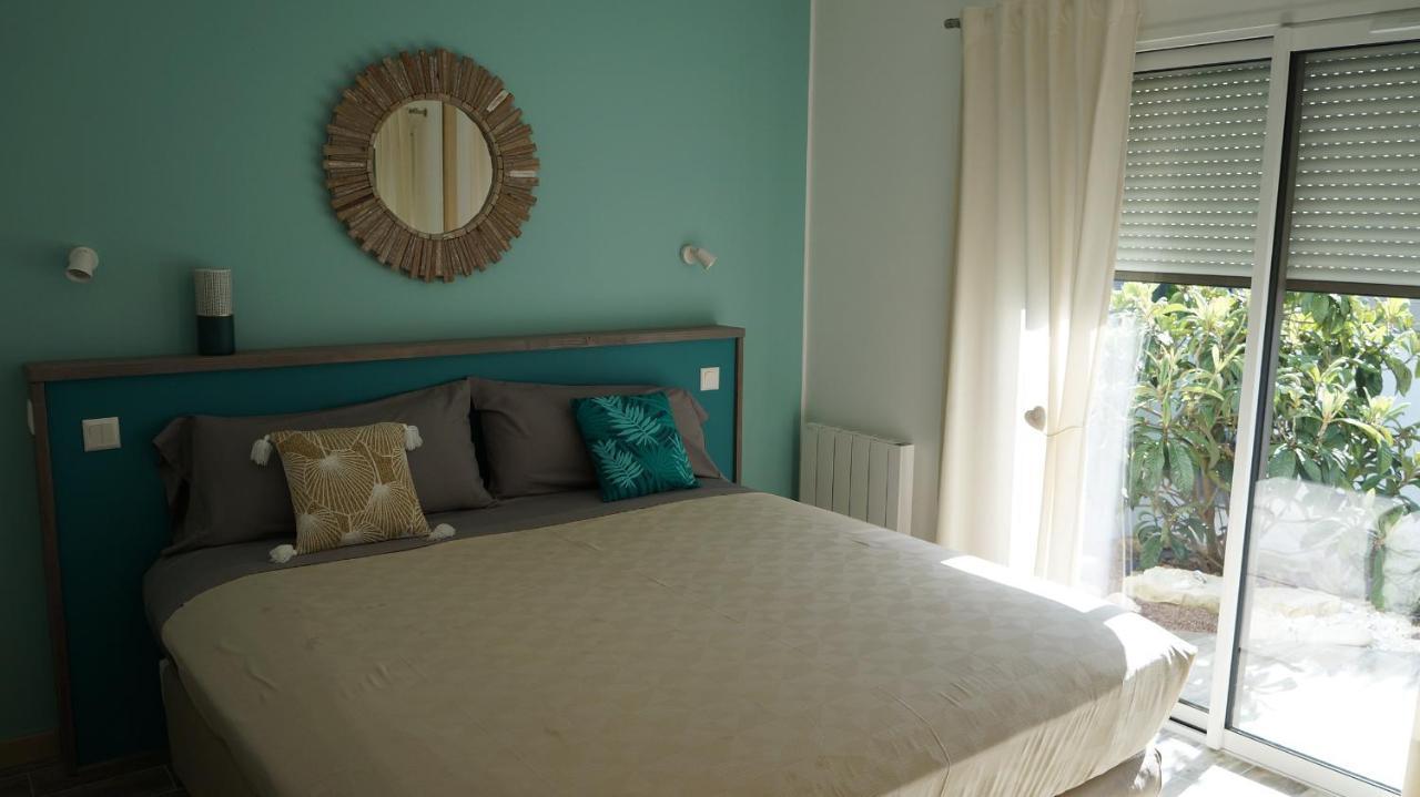 Les Palmiers - Vacation Home Saint-Xandre 外观 照片