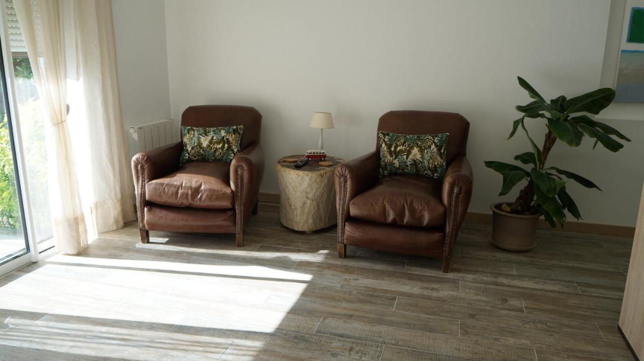 Les Palmiers - Vacation Home Saint-Xandre 外观 照片