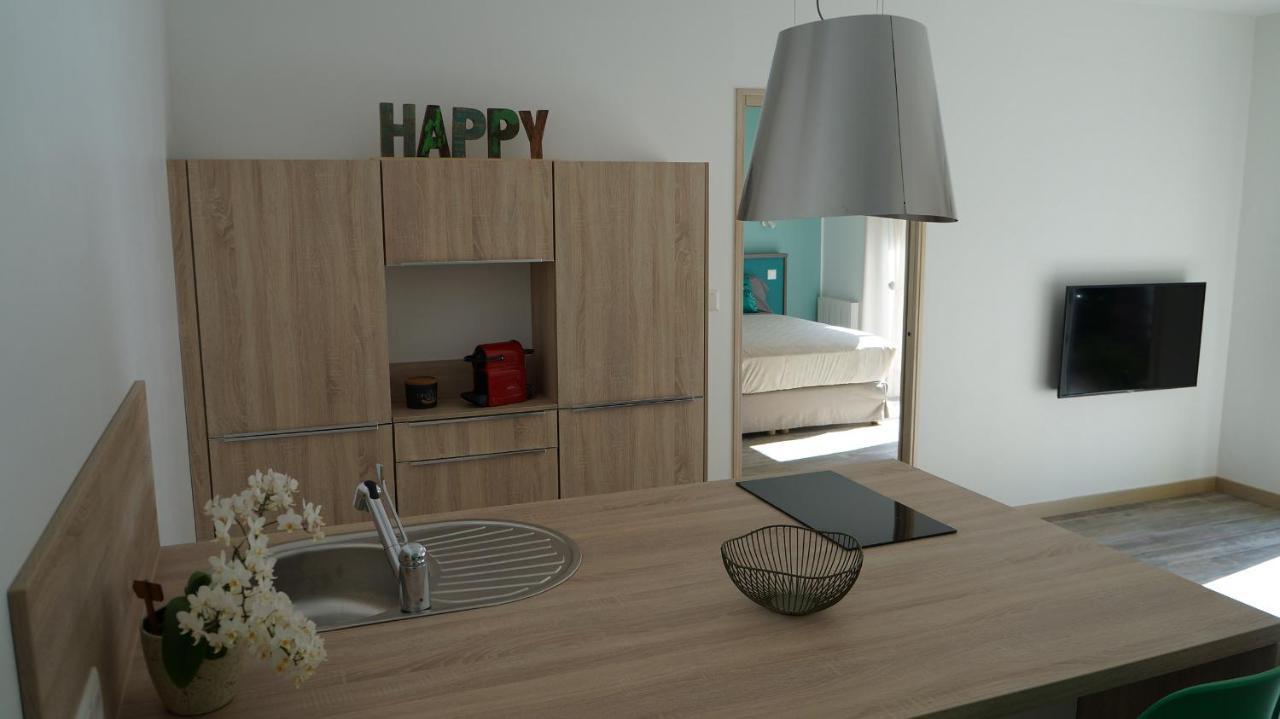 Les Palmiers - Vacation Home Saint-Xandre 外观 照片